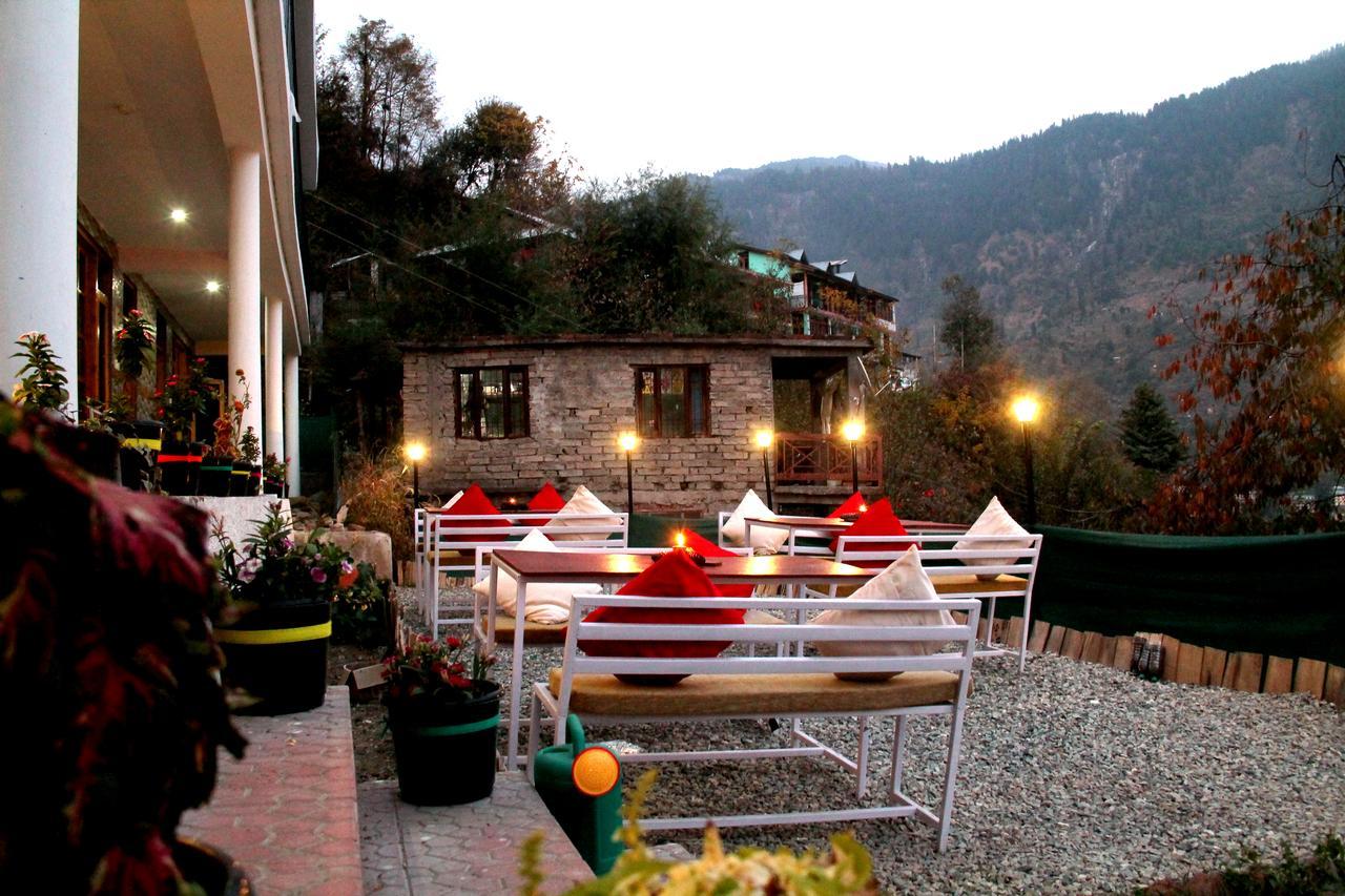 Bros Hostel Manali Екстериор снимка