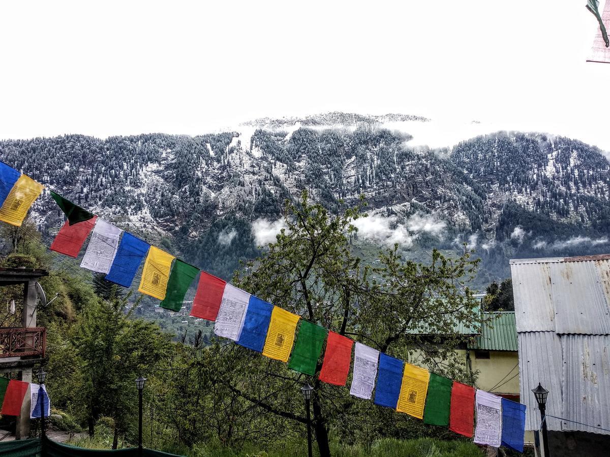 Bros Hostel Manali Екстериор снимка